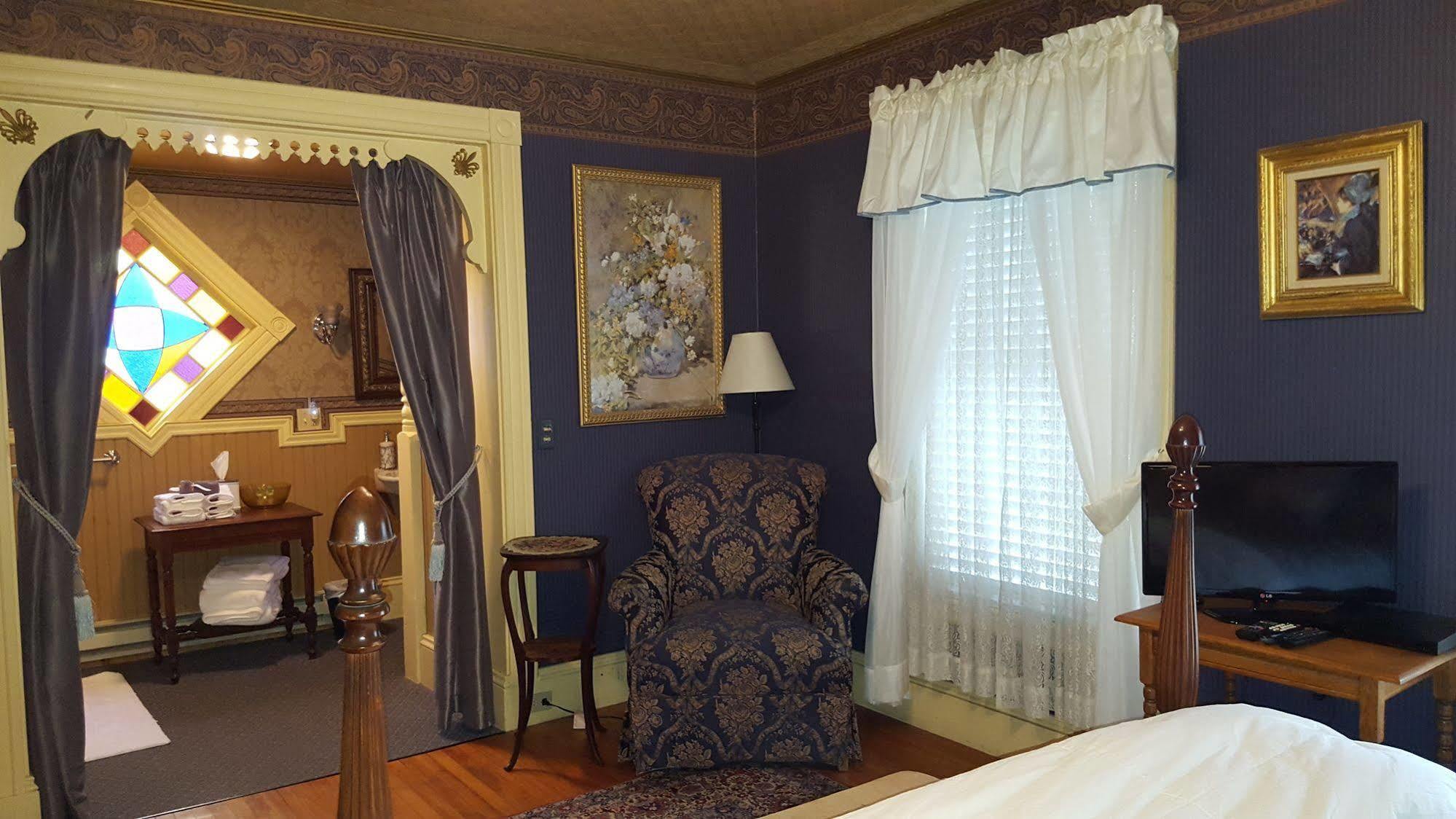 Holidae House Bed & Breakfast Bethel Exterior foto